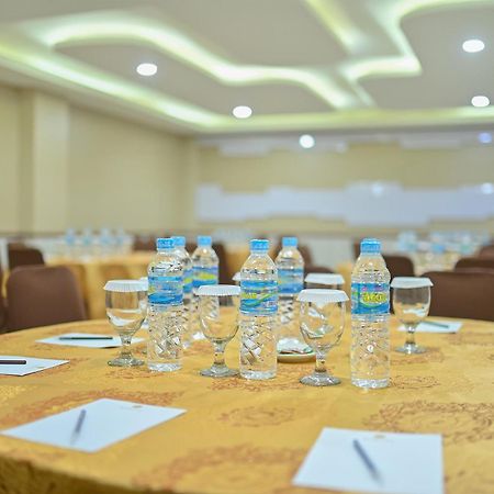 Kawana Hotel Padang  Eksteriør billede