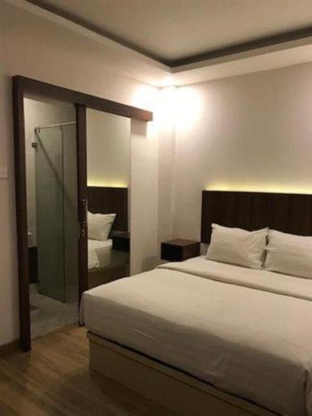 Kawana Hotel Padang  Eksteriør billede