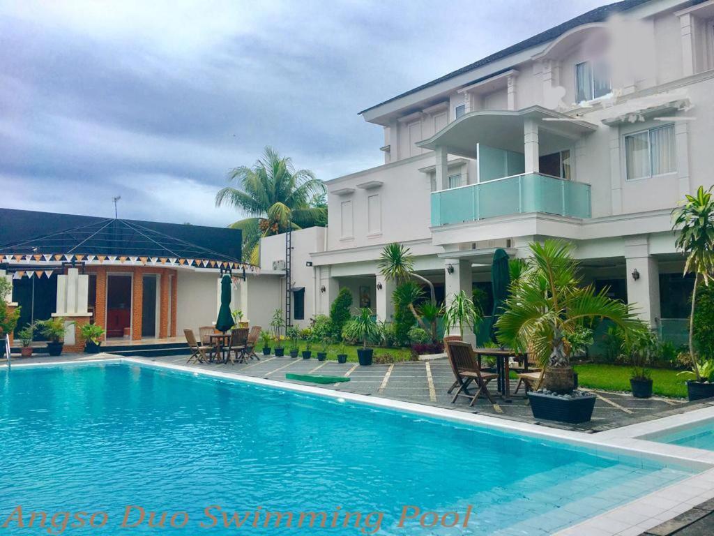 Kawana Hotel Padang  Eksteriør billede