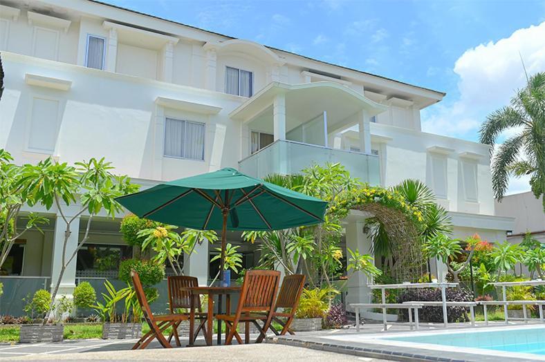 Kawana Hotel Padang  Eksteriør billede